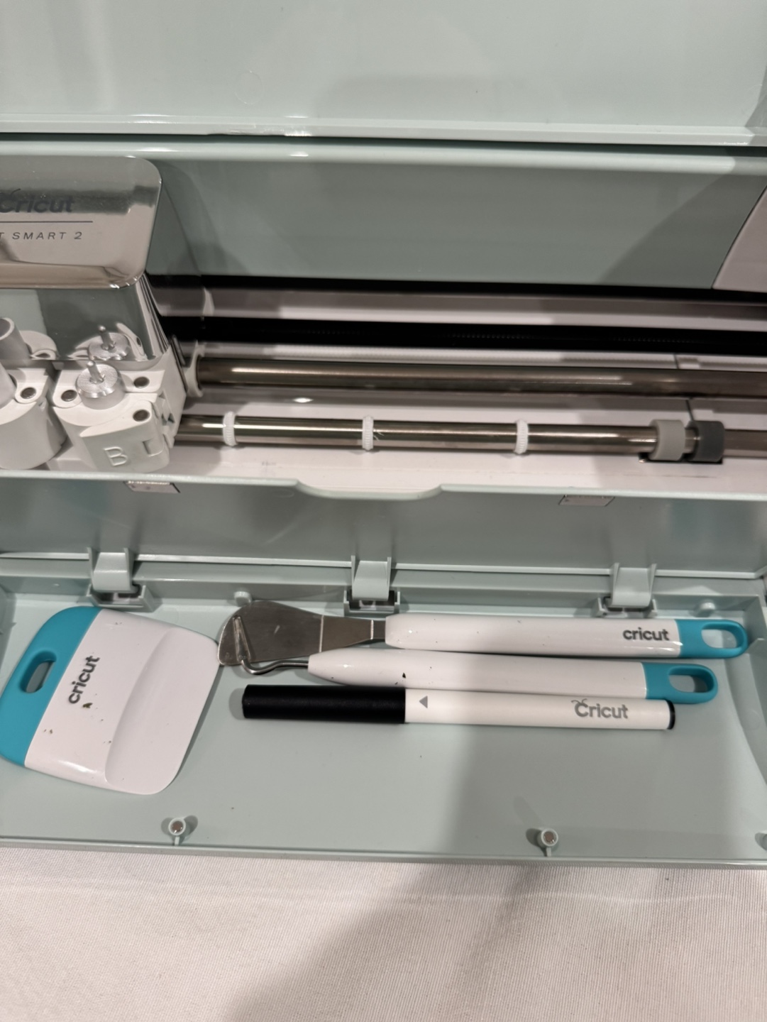 Cricut Explore Air 2 Smart Cutting Machine - photo 3