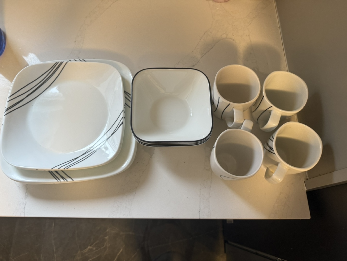 Corelle Simple Sketch 16-Piece Dinnerware Set