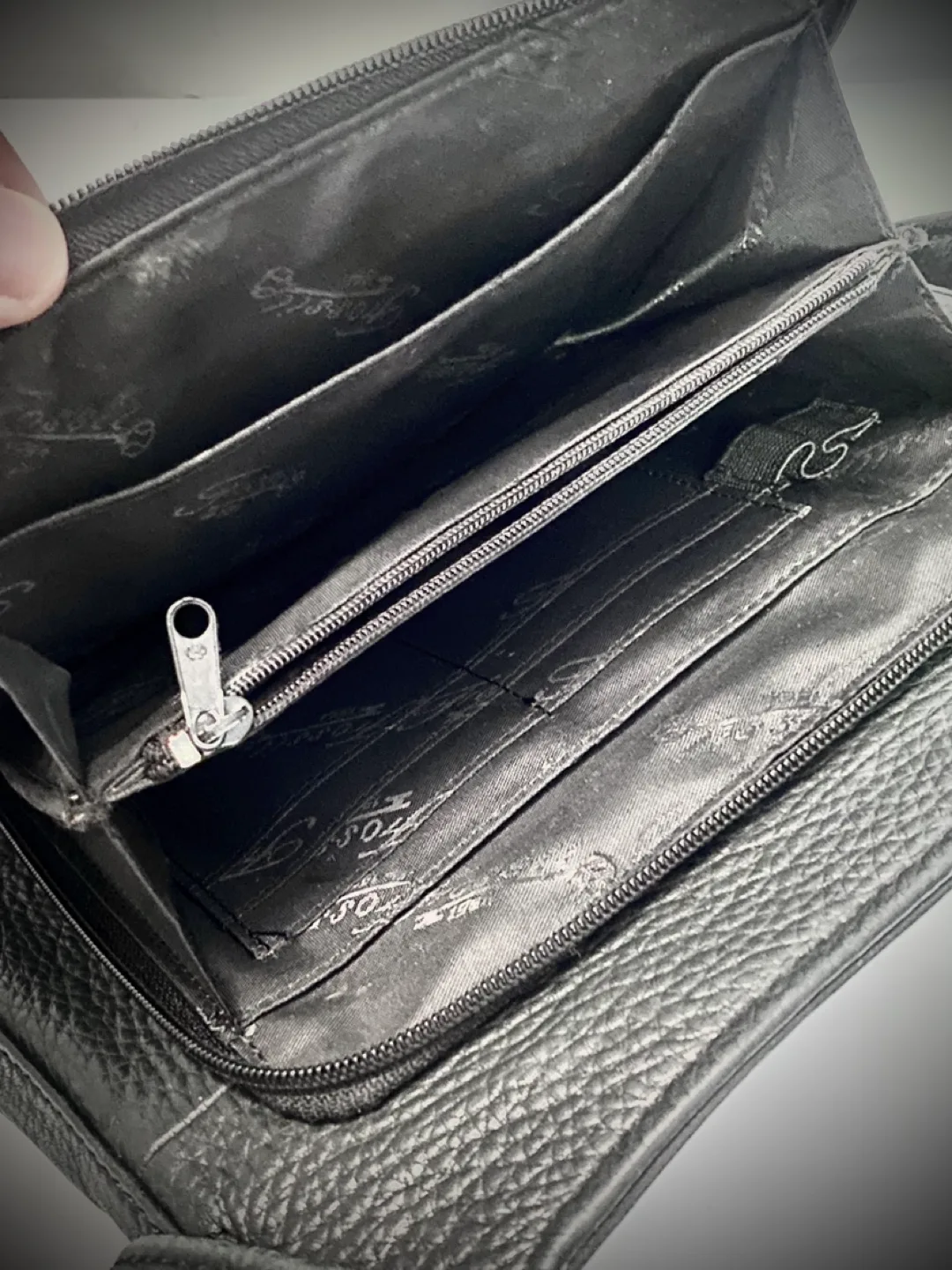 Fossil Black Leather Crossbody Bag image indicator(5)