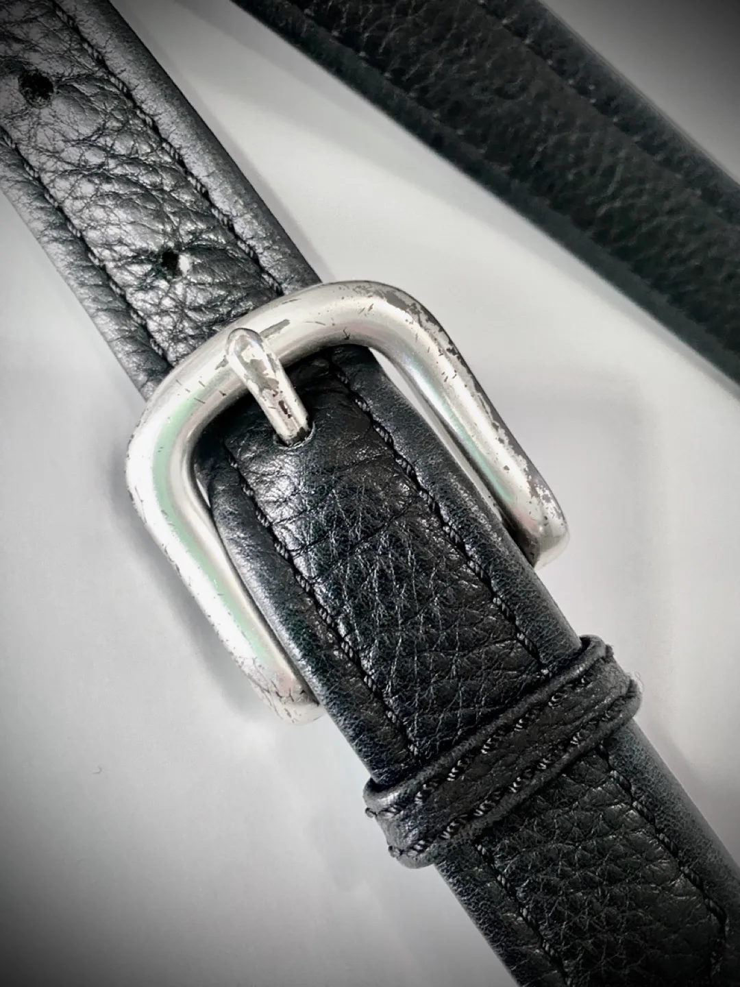 Fossil Black Leather Crossbody Bag image indicator(7)