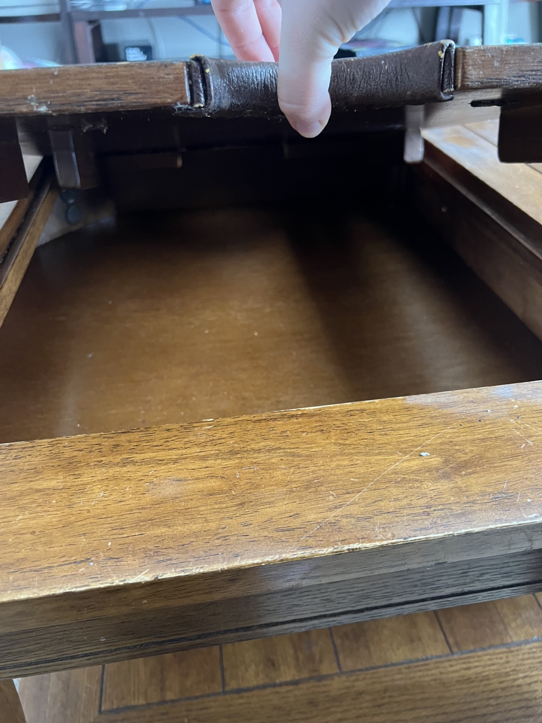 Vintage Wooden Coffee Table with Lift-Top and Storage - photo 2