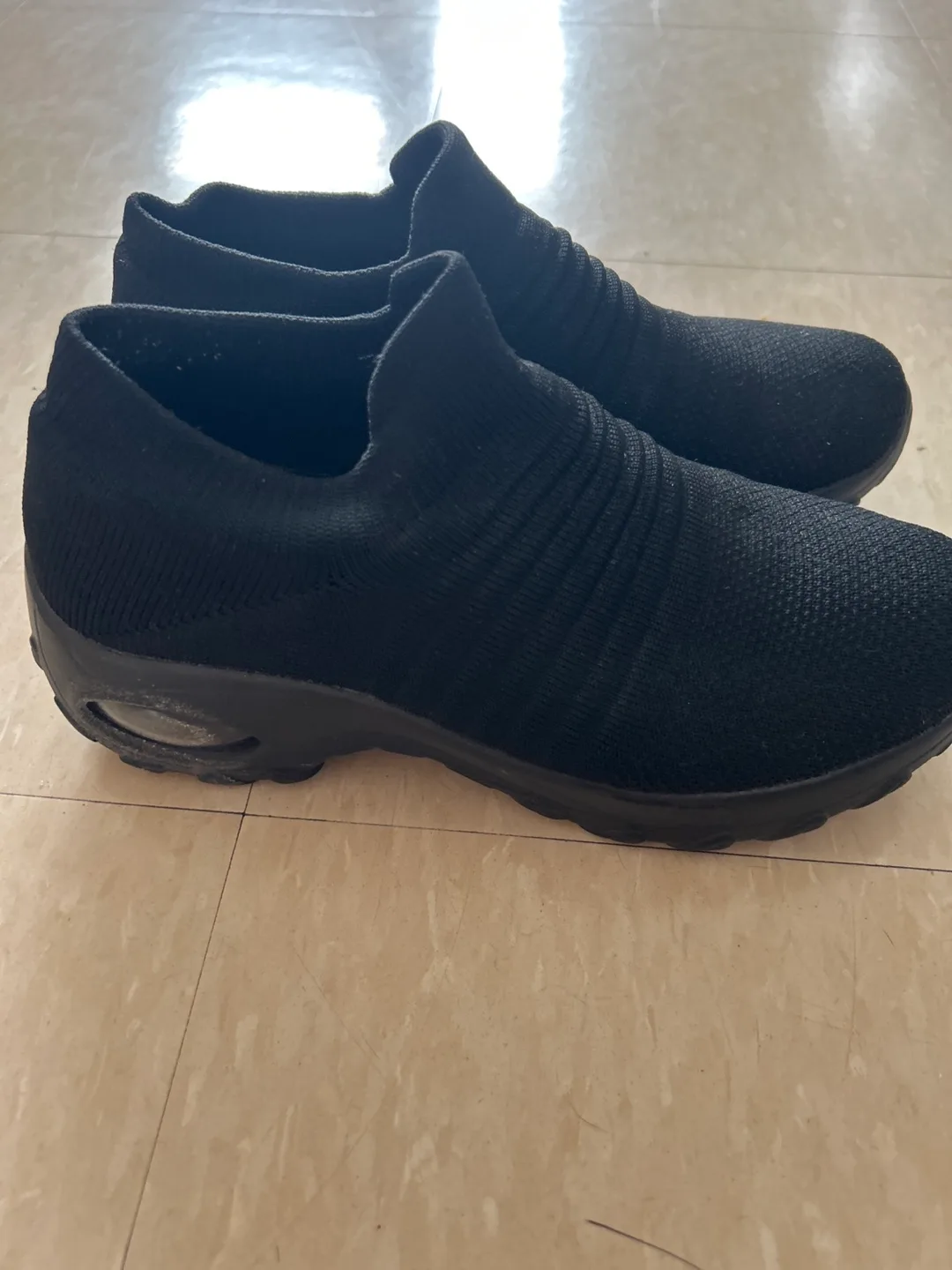 Women's Hypersoft Black Knit Slip-On Sneakers 🧡 image indicator(2)