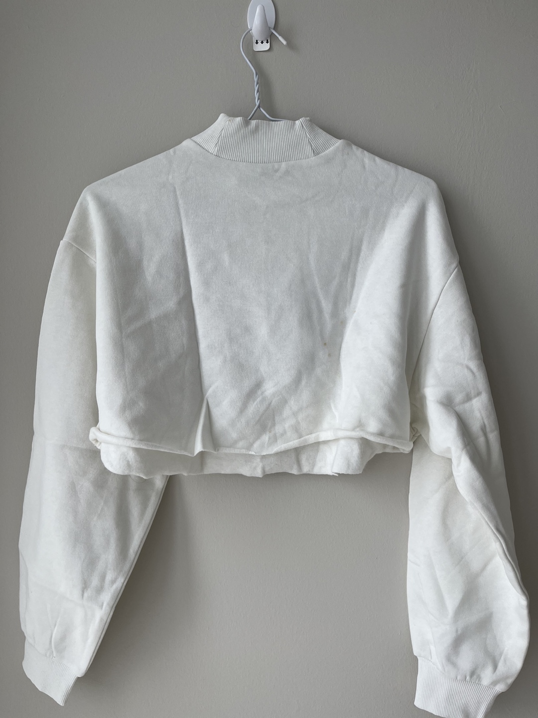 H&m Cropped Sweatshirt - photo 2