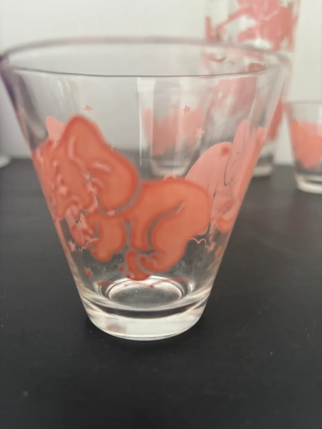Vintage Cocktail Shaker Set with Glasses - Pink Elephants image indicator(2)