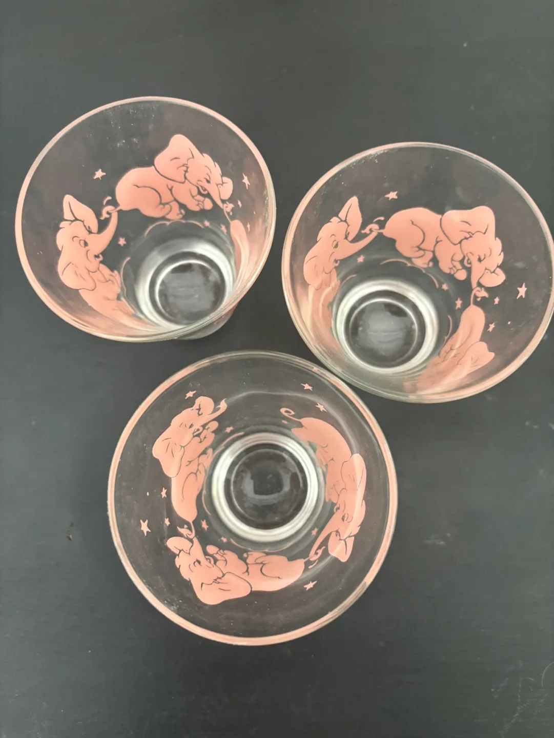 Vintage Cocktail Shaker Set with Glasses - Pink Elephants image indicator(5)