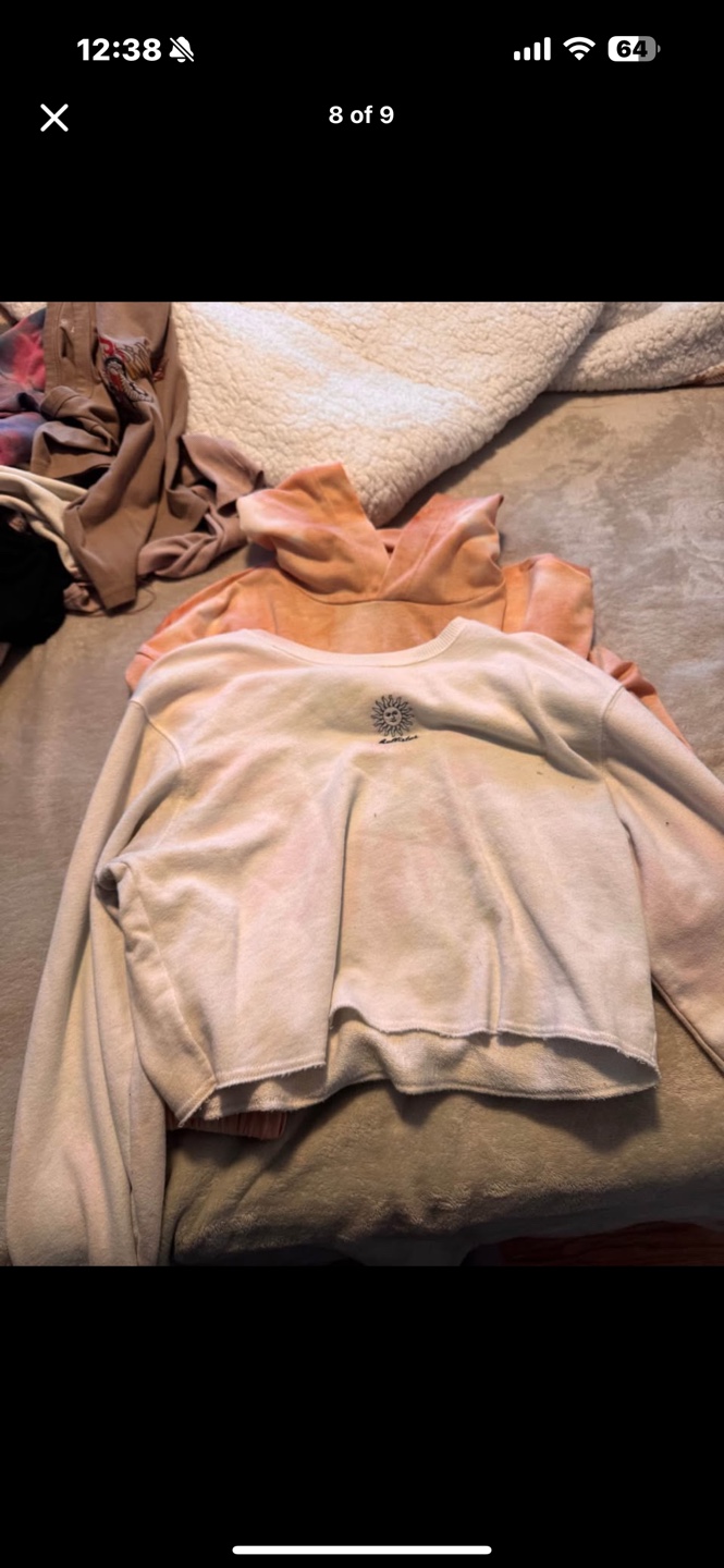 Women's clothing bundle - tops, pants & more! - photo 4