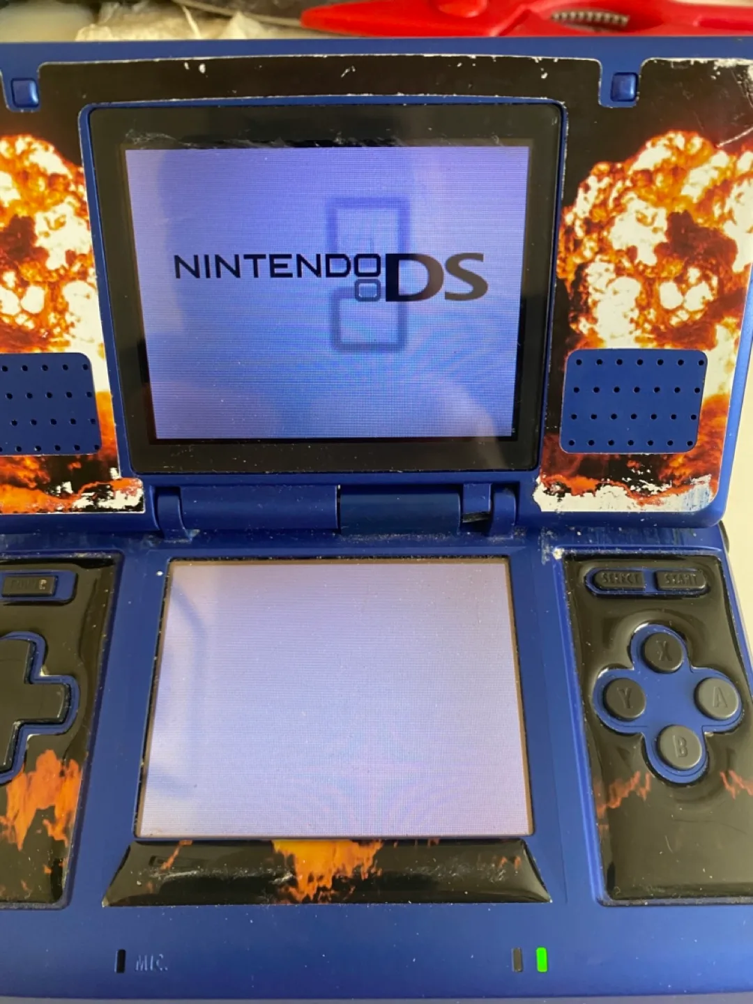 2 Nintendo DS -  with 9 games image indicator(3)