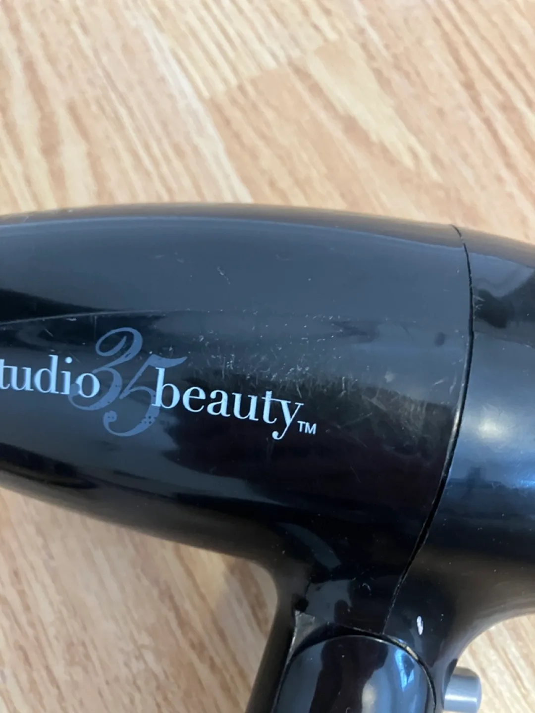 Studio 35 Beauty Hair Dryer image indicator(7)