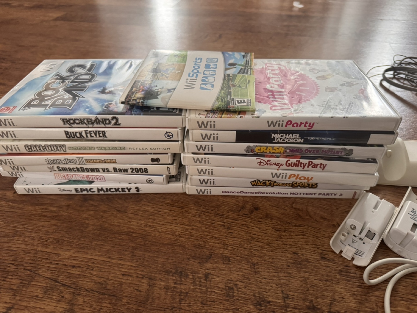 Wii Console Bundle with Games and Accessories - photo 2