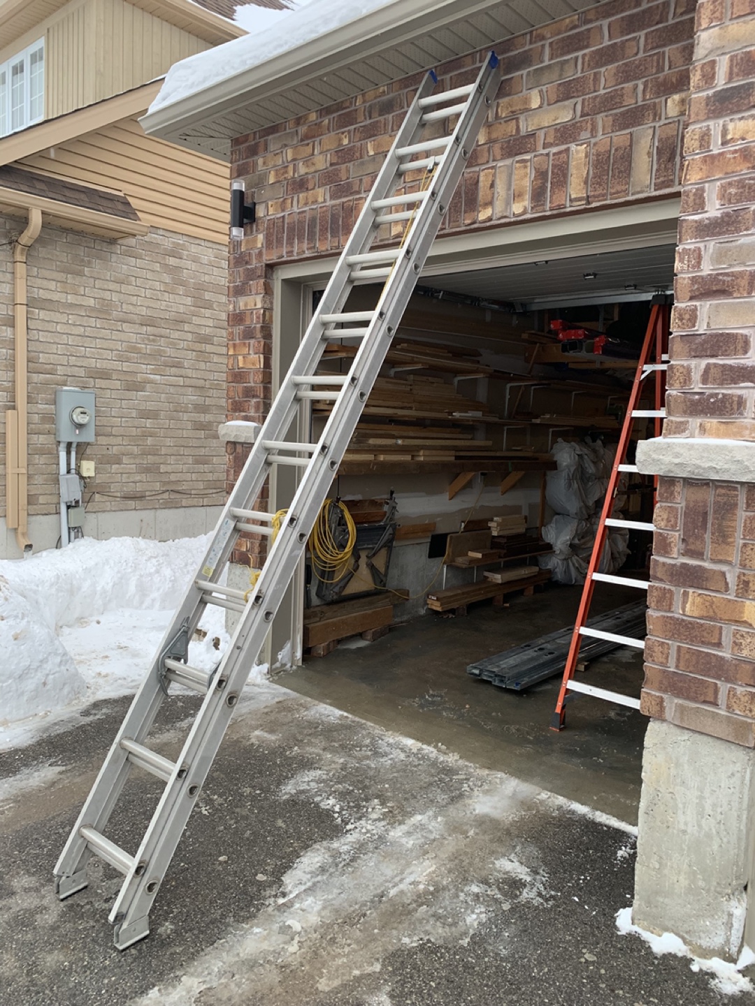 Aluminum Extension Ladder