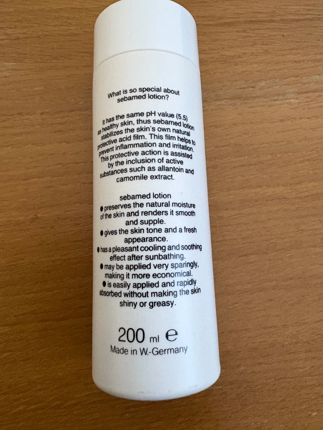 Sebamed Body Lotion (3 x 200ml) image indicator(2)