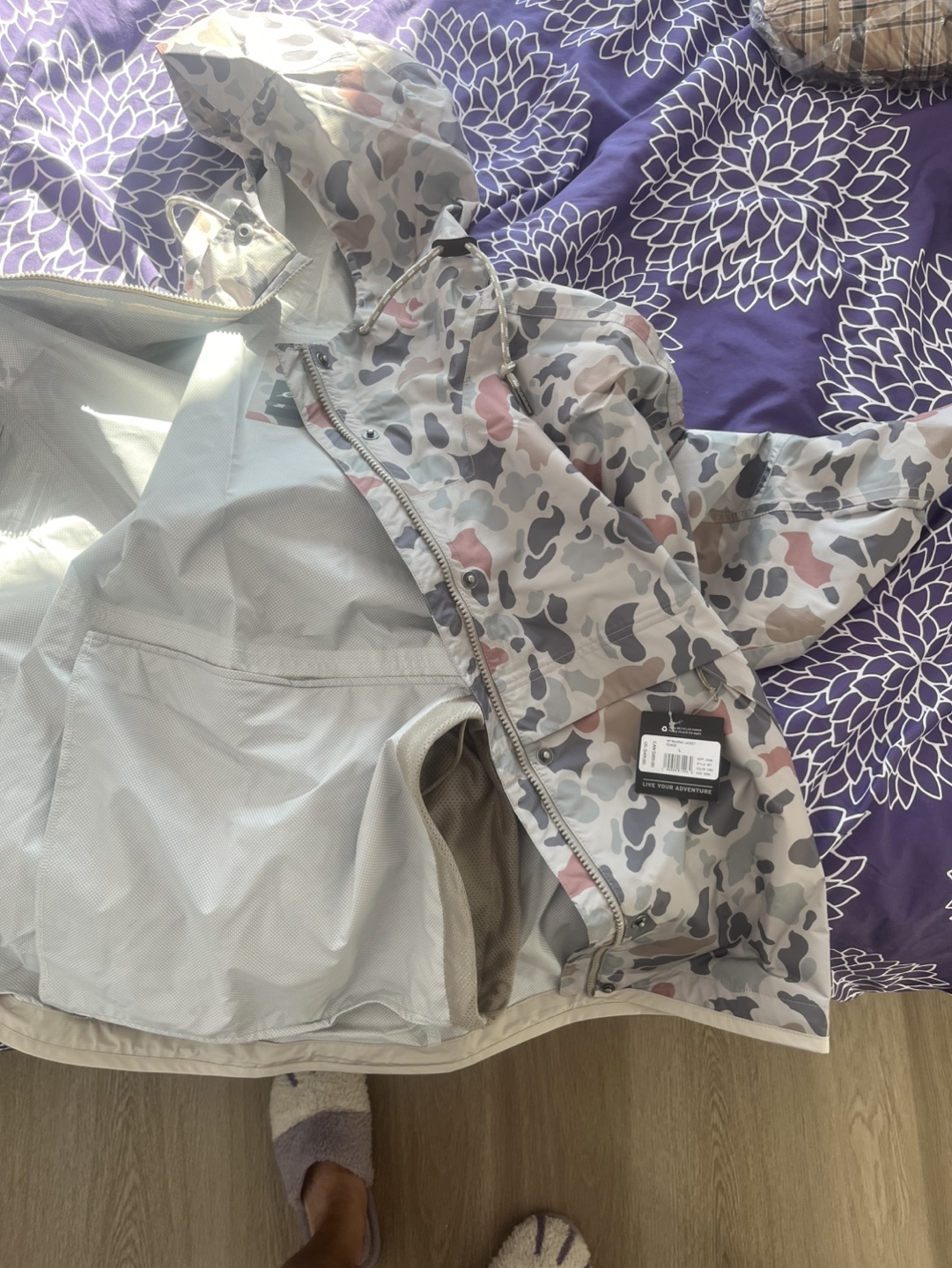 New with tags!  Eddie Bauer Rain Jacket - Terrazzo print, Size L - photo 3