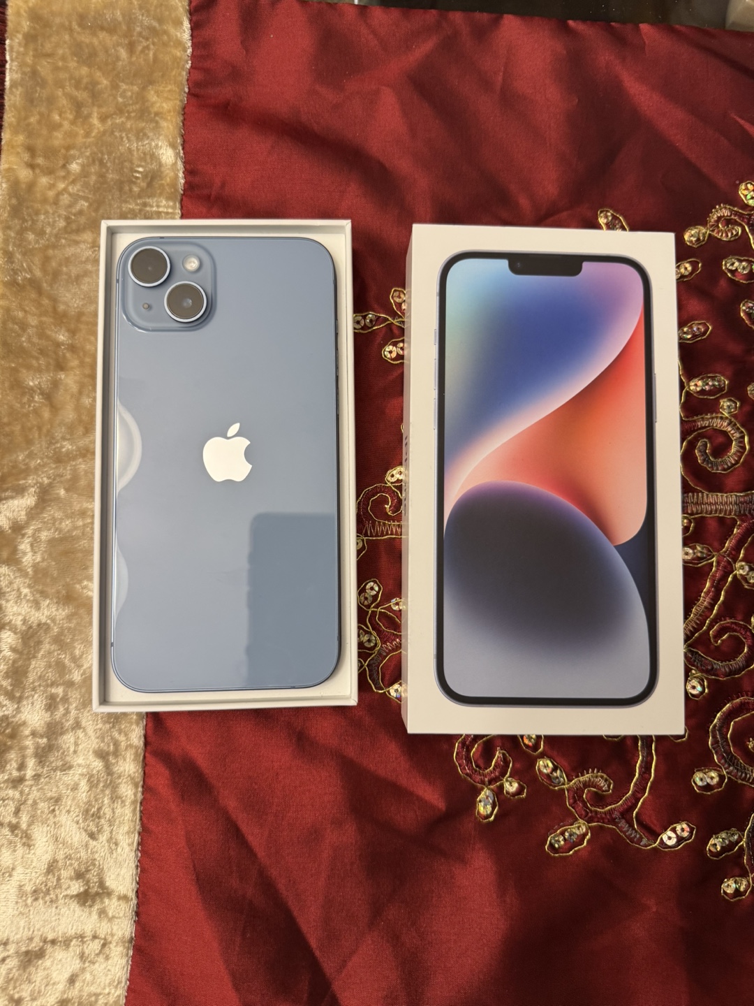 iphone 14 Plus 128GB - UNDER WARRENTY