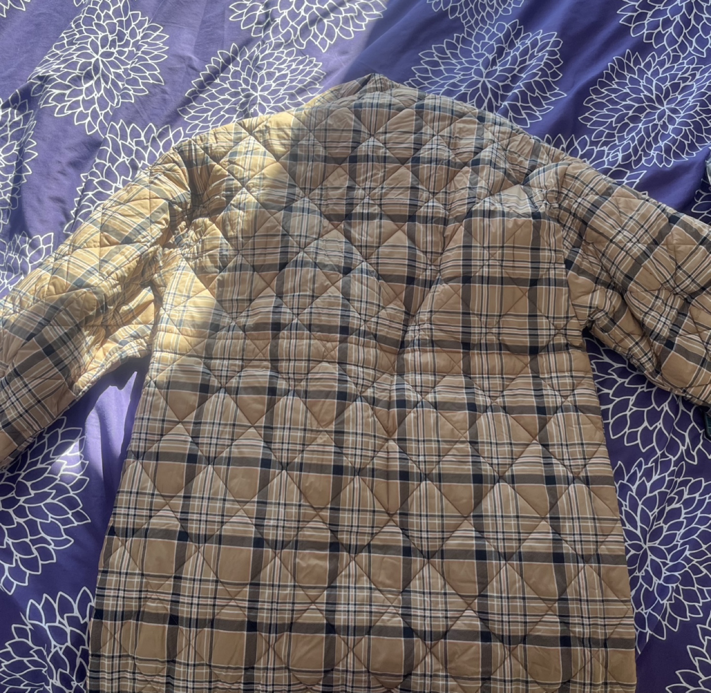 UNIQLO Oversized Beige Plaid Quilted Coat - new with tags! - photo 4