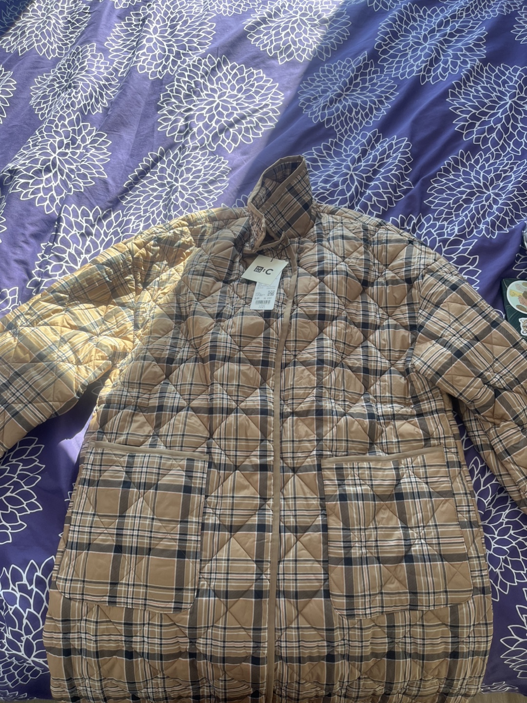 UNIQLO Oversized Beige Plaid Quilted Coat - new with tags! - photo 2