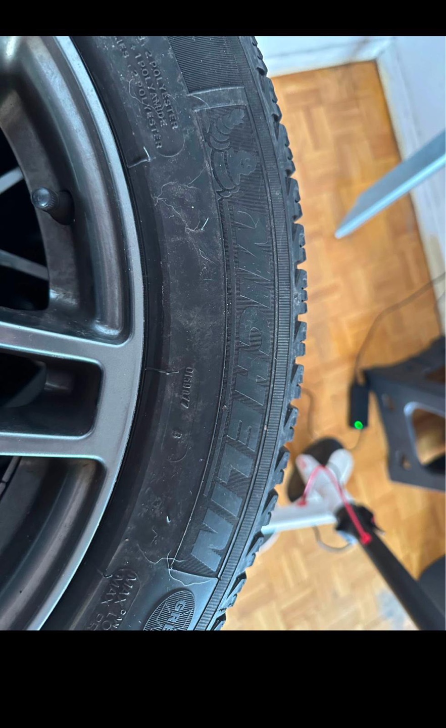Used Michelin Winter Tires with Rims - photo 2