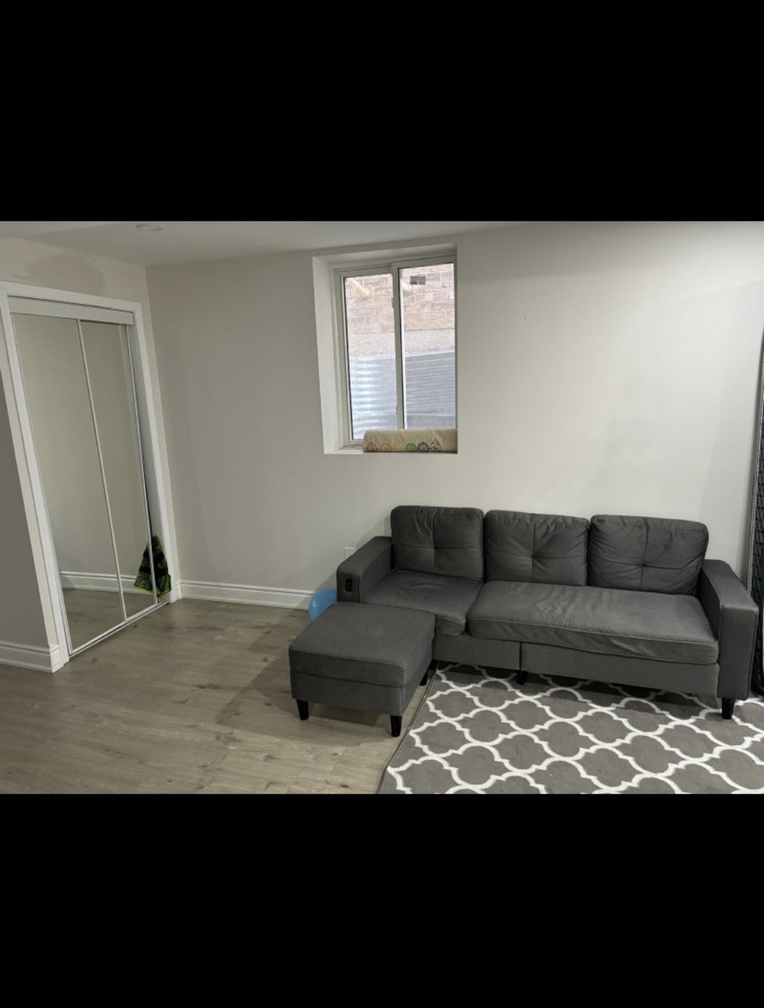 Grey Sectional Sofa with Ottoman