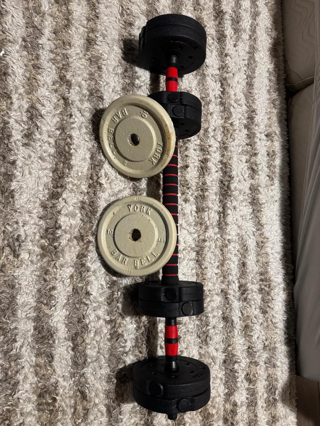 Adjustable weights dumbells set
