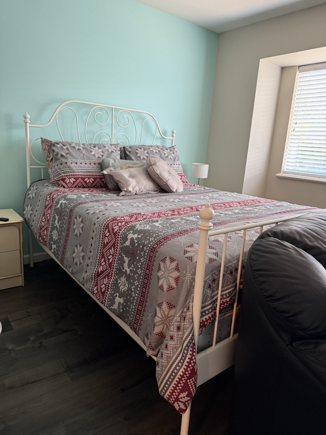 Queen Size Bed Frame & Mattress