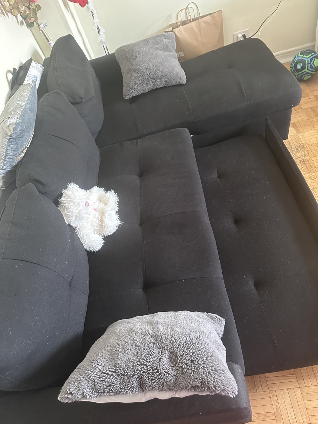 Black Sectional Sofa with Pull-Out Sleeper - photo 4