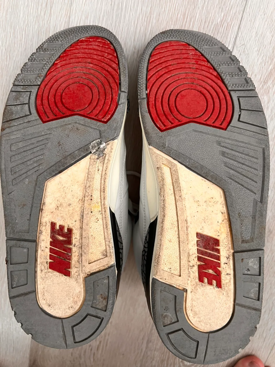 Jordan 3 Retro White Cement Reimagined image indicator(5)