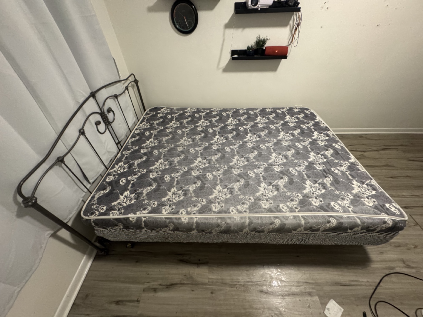 Queen Size Metal Frame Bed with Box Spring - photo 3
