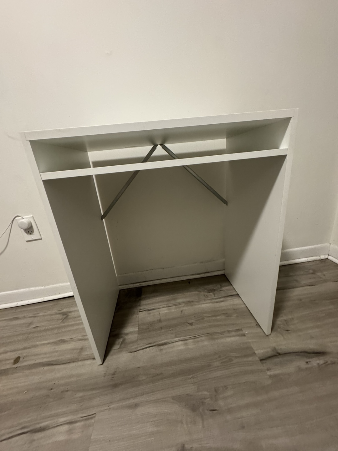 White Computer Desk with Keyboard Tray - photo 2
