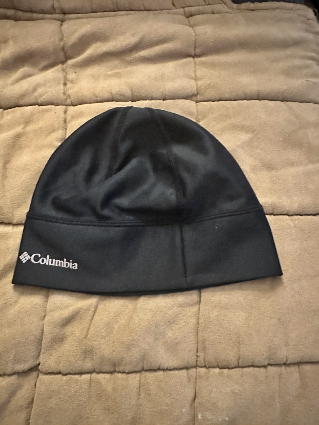 Columbia Men's Black Beanie
