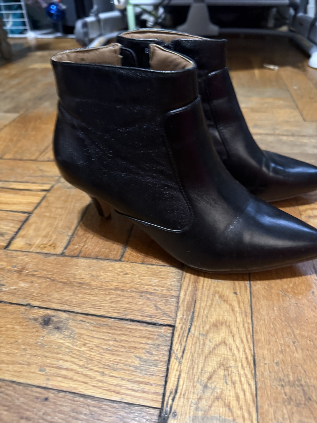 Black Leather Pointed-Toe Ankle Boots - photo 2