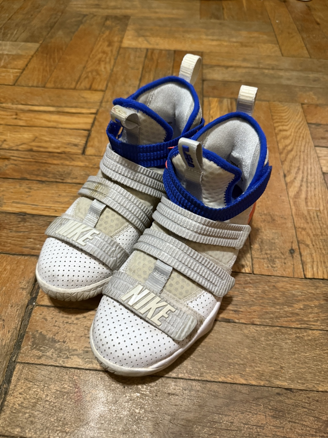 Nike LeBron Soldier 10 Kids Shoes