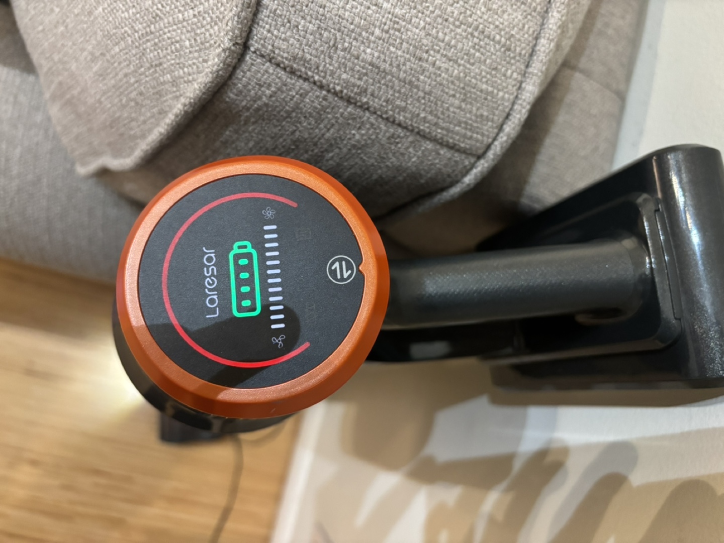 Cordless Vacuum Cleaner - photo 4