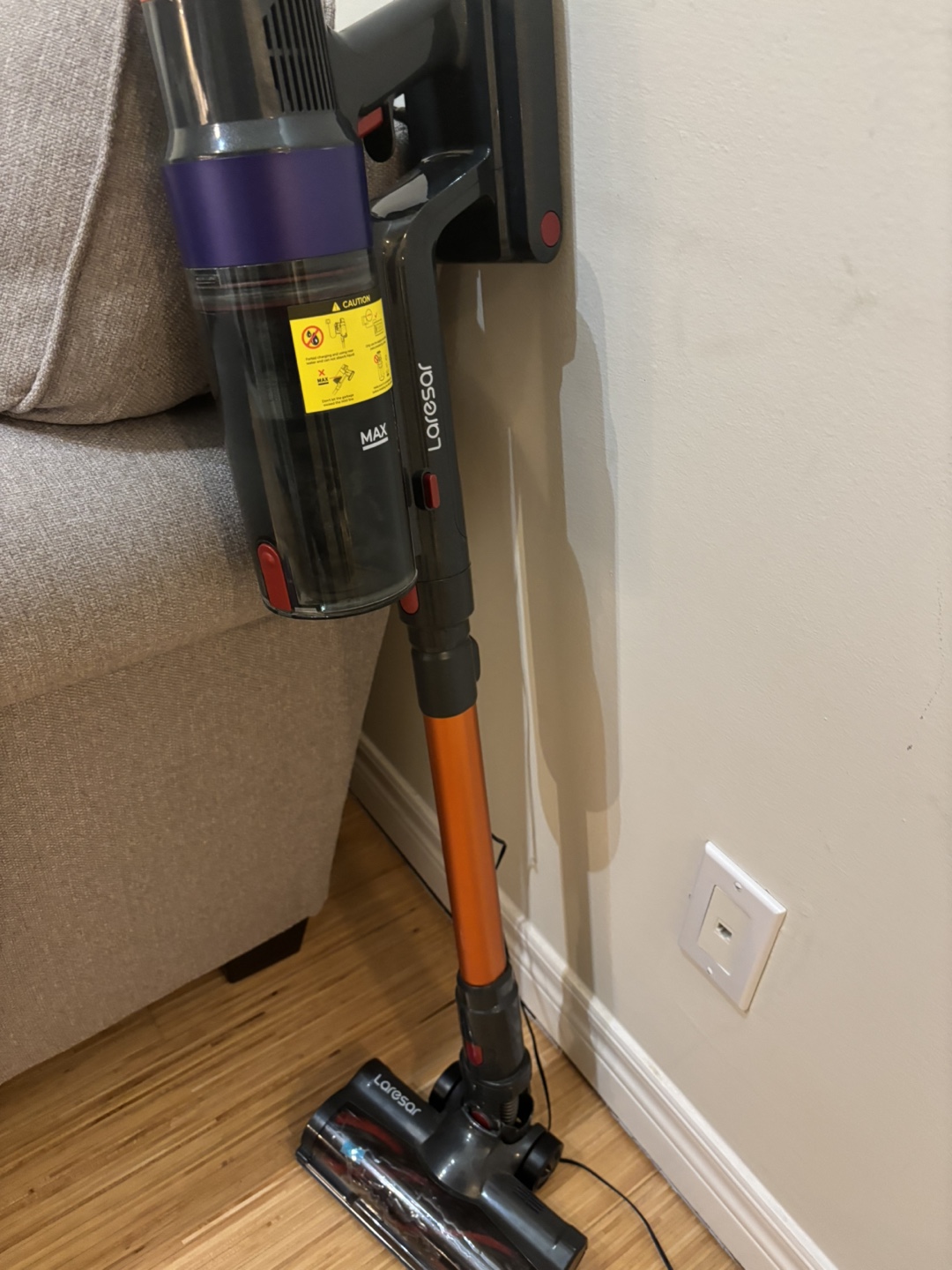Cordless Vacuum Cleaner - photo 2