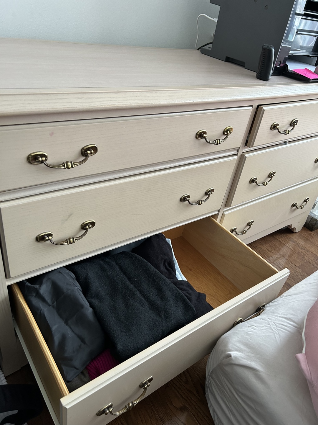 Beige Wooden Dresser with Eight Drawers - photo 2