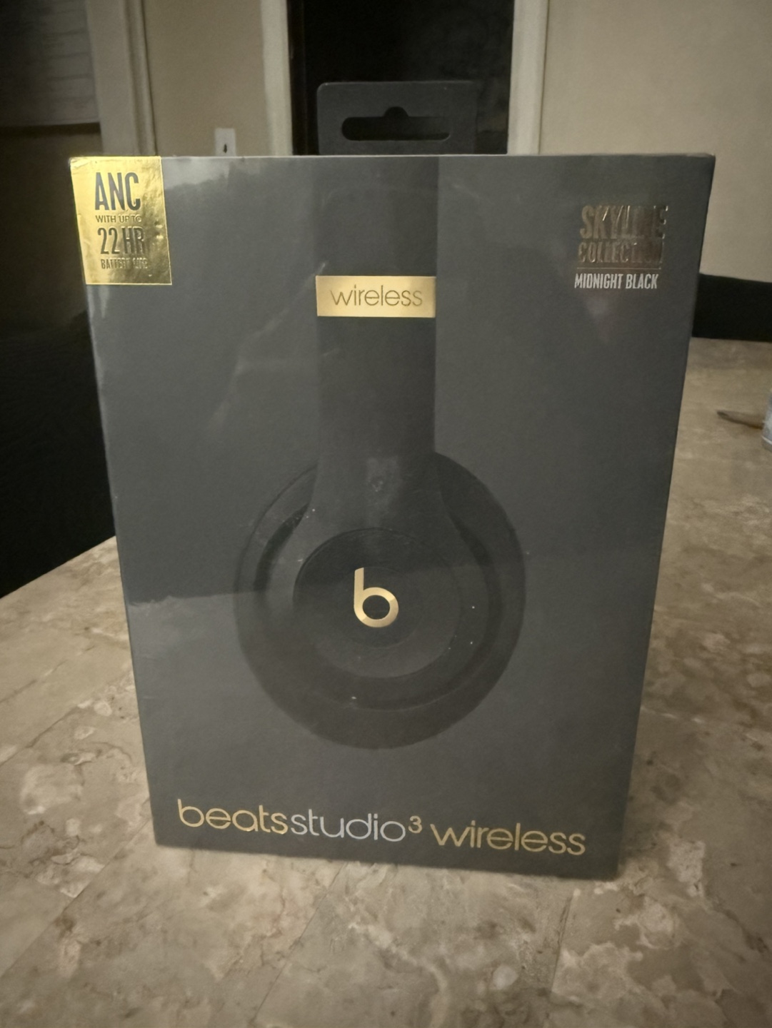 Beats Studio3 Wireless Headphones -NEW