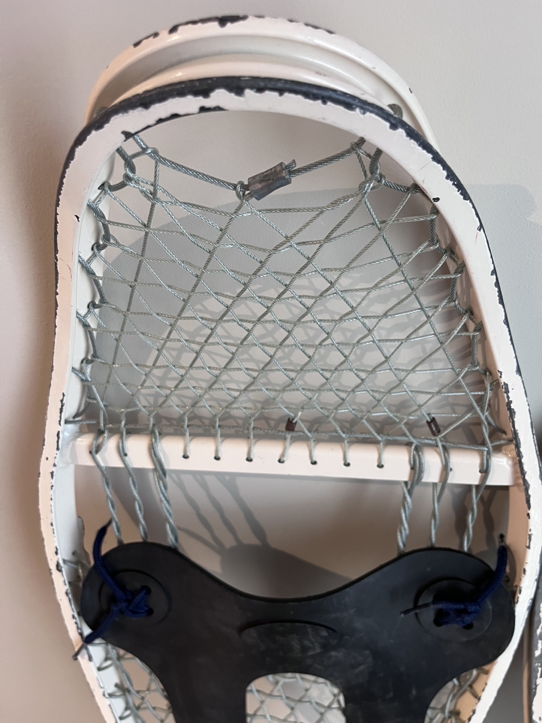 Vintage Pair of Snowshoes - photo 2