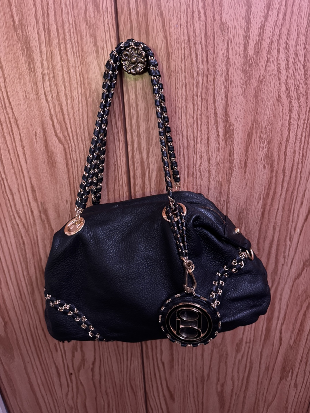Black Leather Shoulder Bag with Gold Chain Strap - photo 3