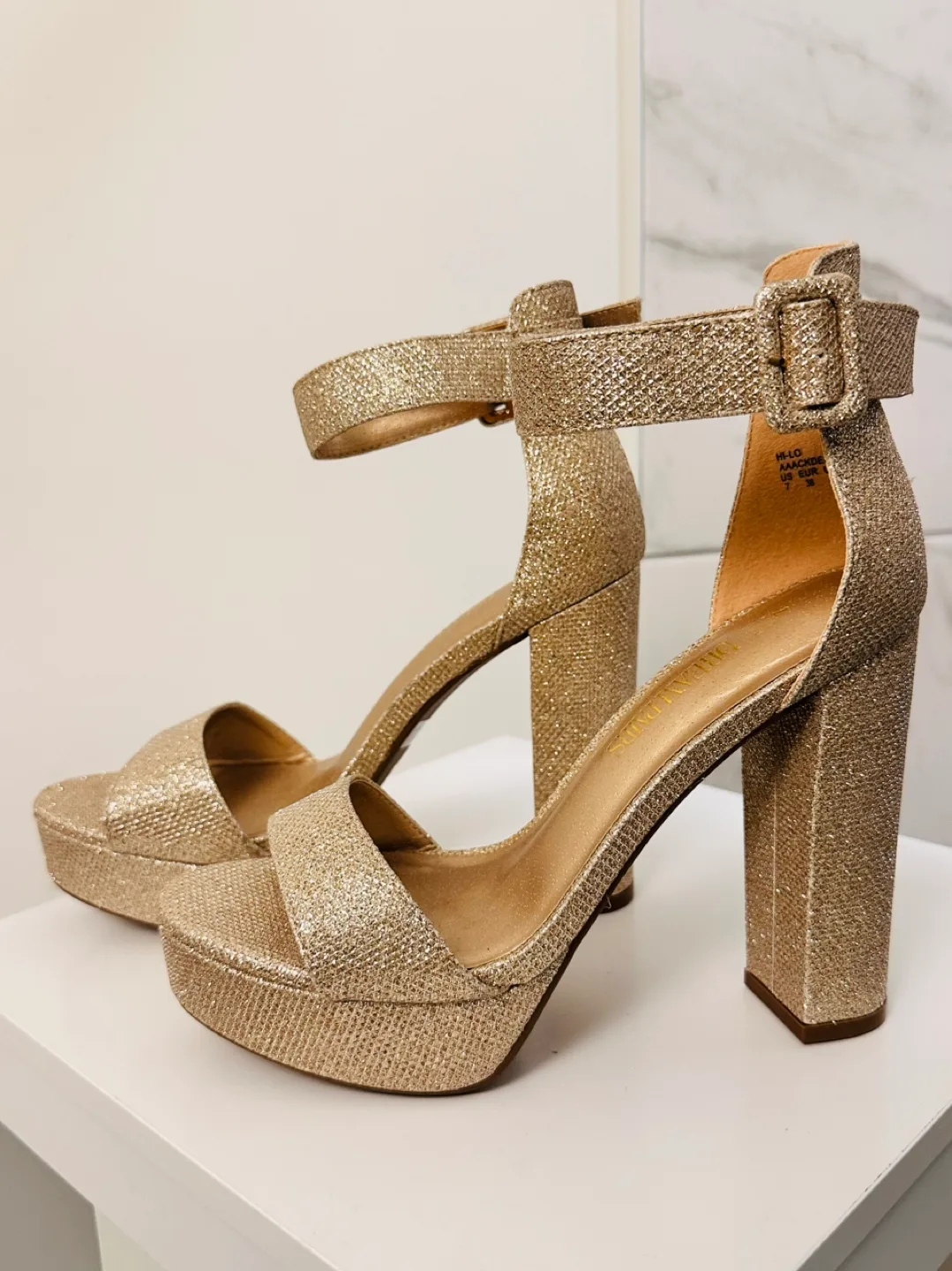 Gold Glitter Platform Heels - Size 7 image indicator(2)