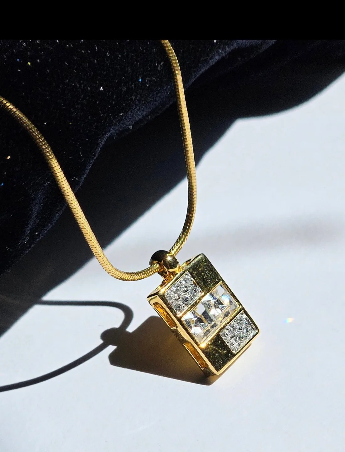 Gold Tone Necklace with Crystal Pendant image indicator(2)