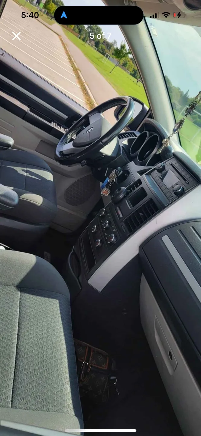 2010 Dodge Grand Caravan image indicator(4)