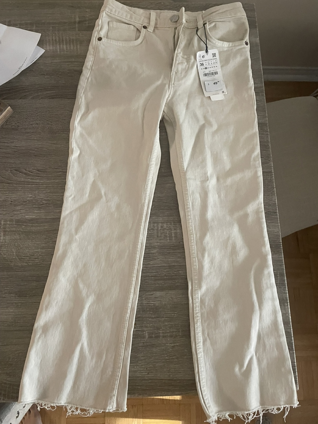Zara High-Waisted Flare Jeans - Size 36 - Off-White - photo 3