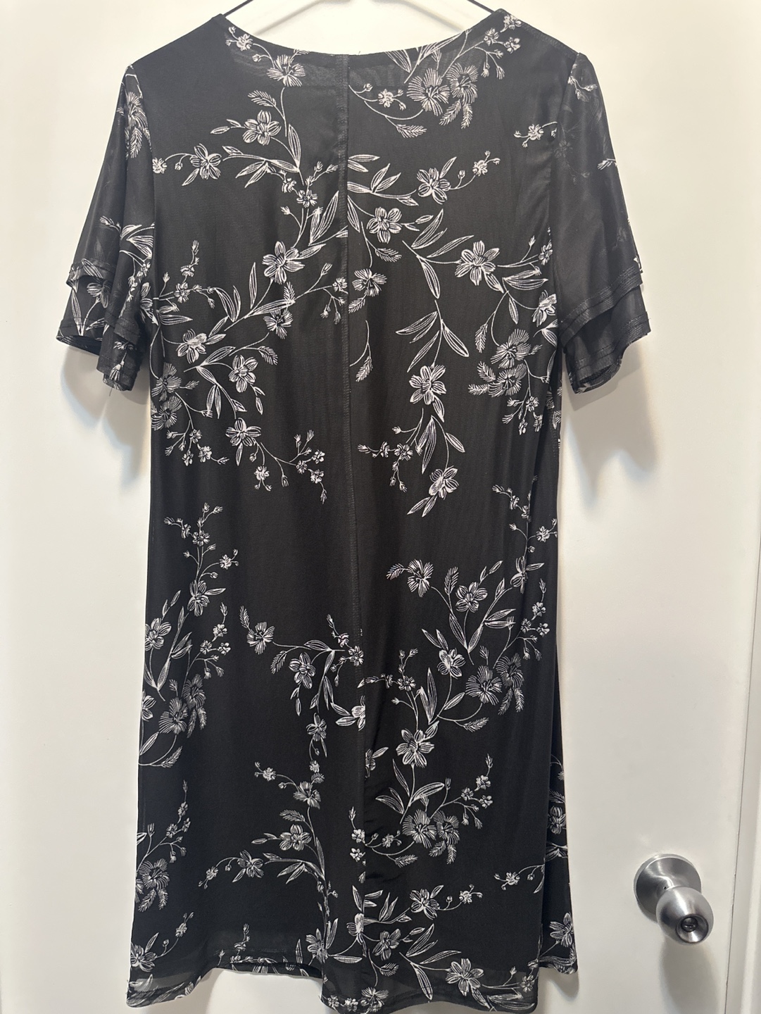 Black and White Floral Flutter Sleeve Mini Dress - photo 2