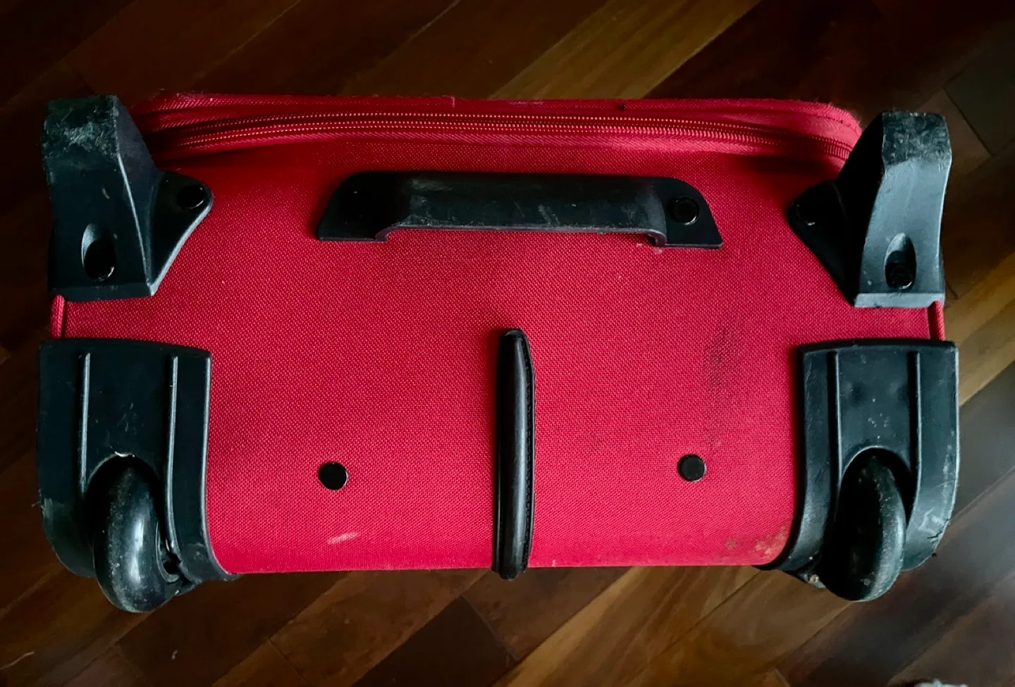 ELLE Carry-On Suitcase - Red image indicator(6)