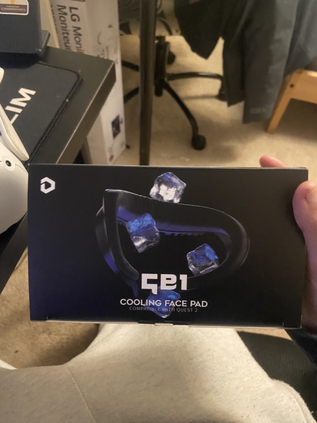 Meta Quest 2 VR Headset - photo 3