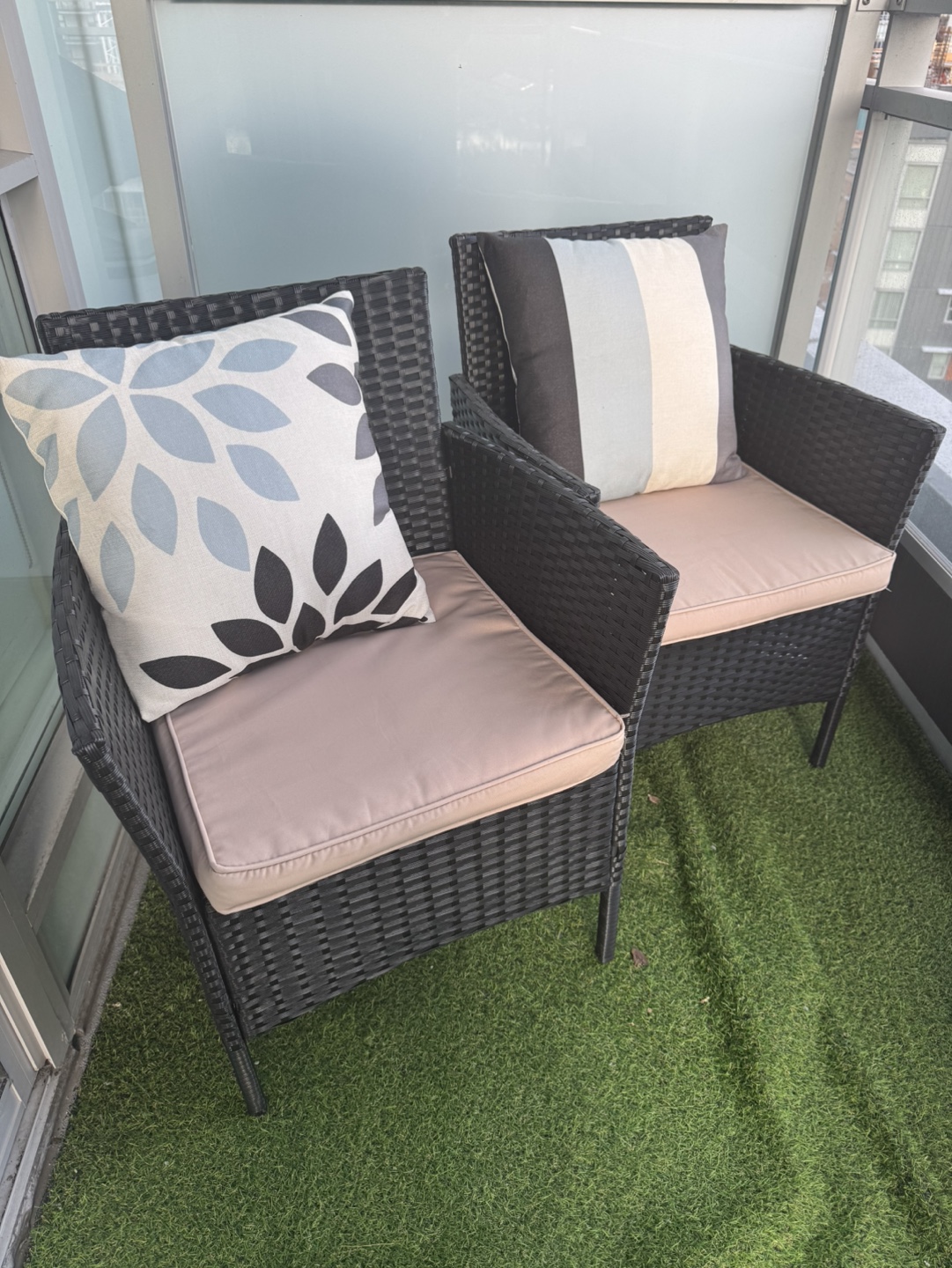 Black wicker patio set I Moving sale!