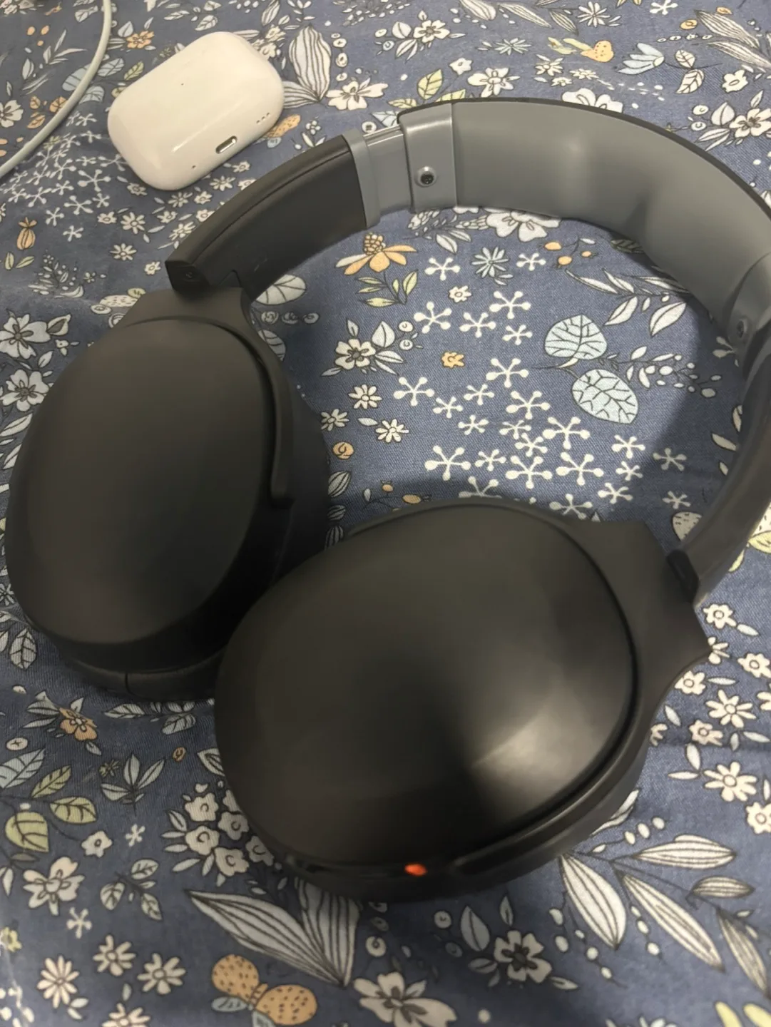 Skullcandy Crusher Evo Wireless Headphones image indicator(4)