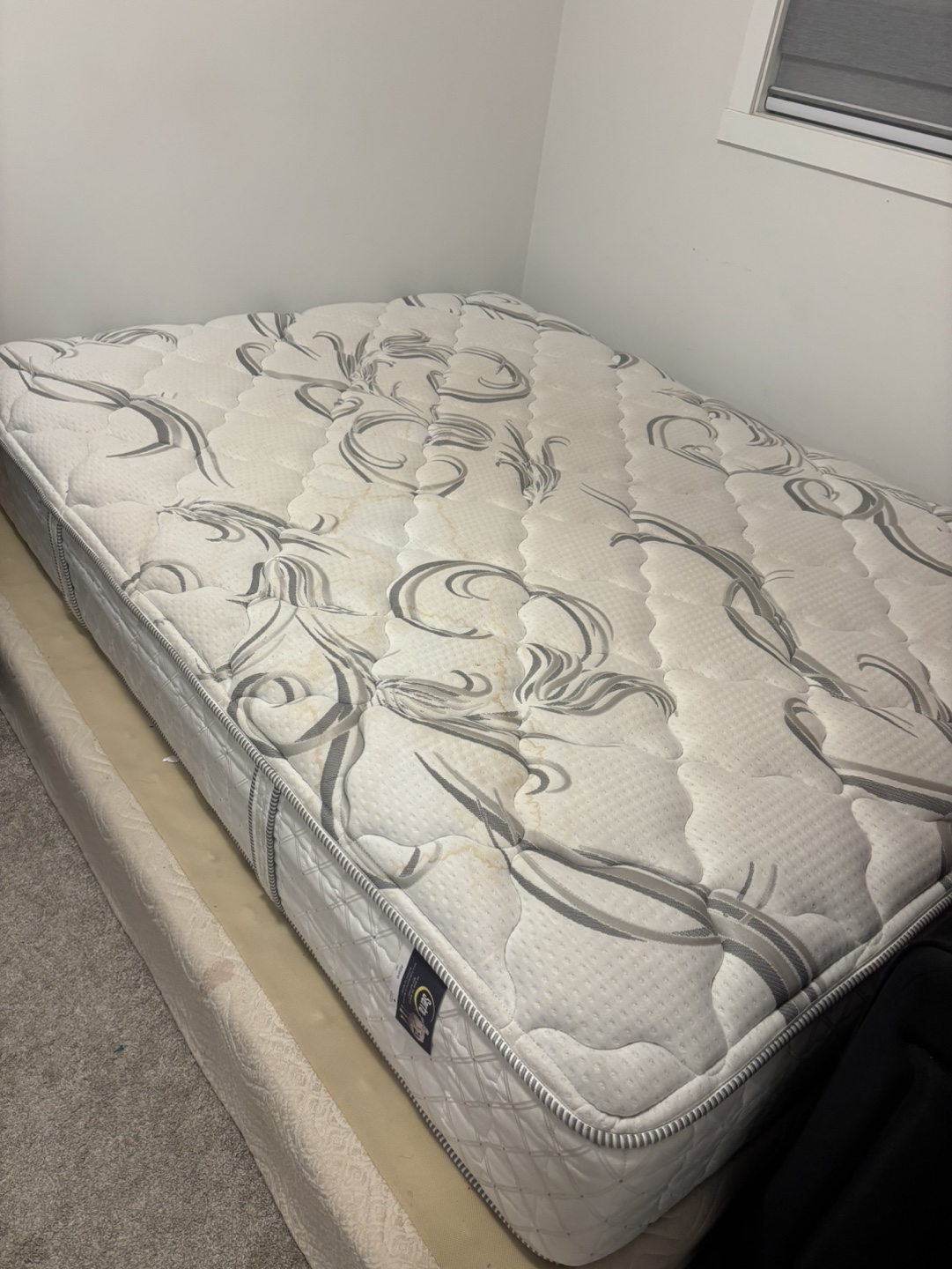 Queen Mattress + spring box