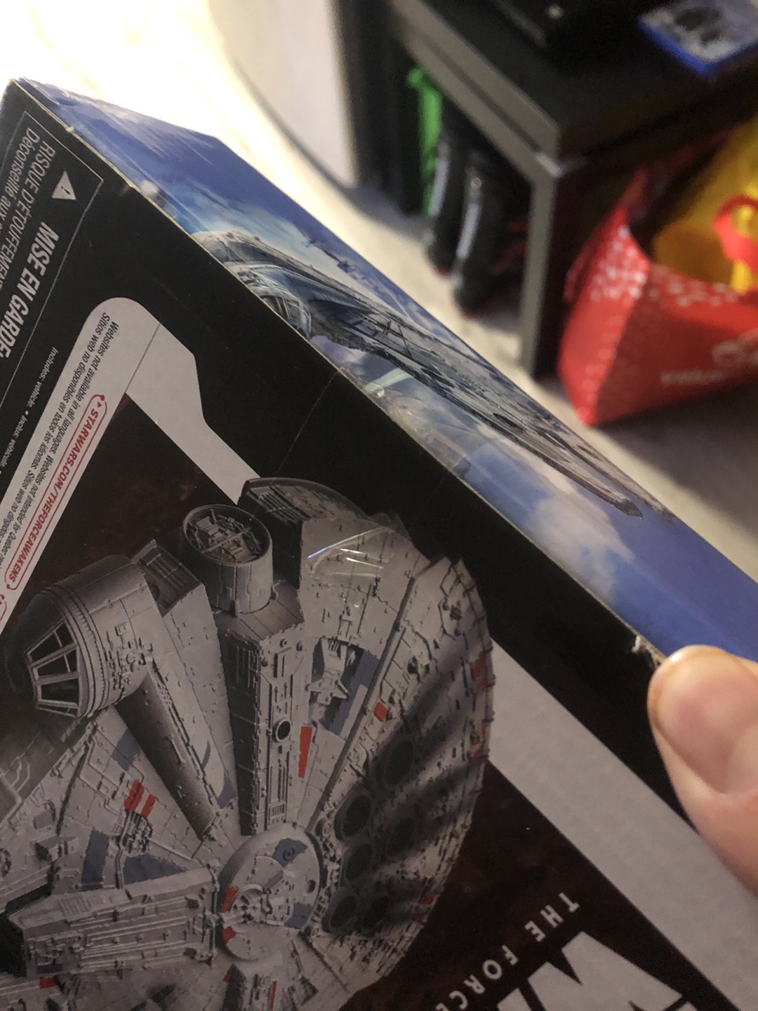Star Wars The Force Awakens Millennium Falcon RC Airplane - photo 2