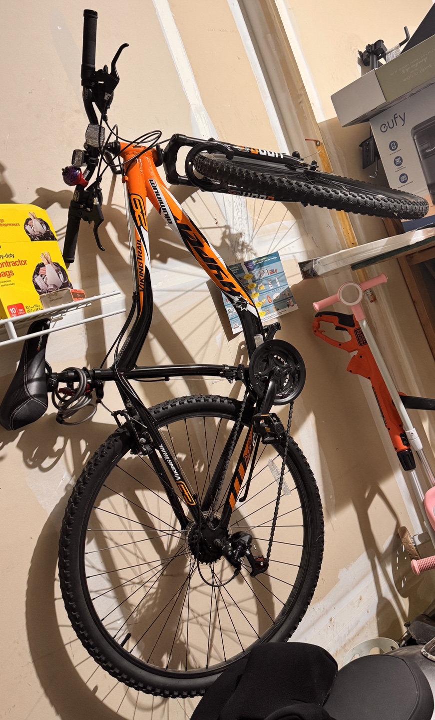 Hyper 26" Mountain Bike + Bell Helmet + Zephyr Bicycle Pump - photo 3