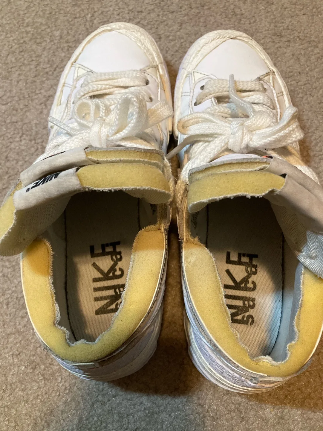 Nike Blazer Low Sacai Patent Leather image indicator(3)