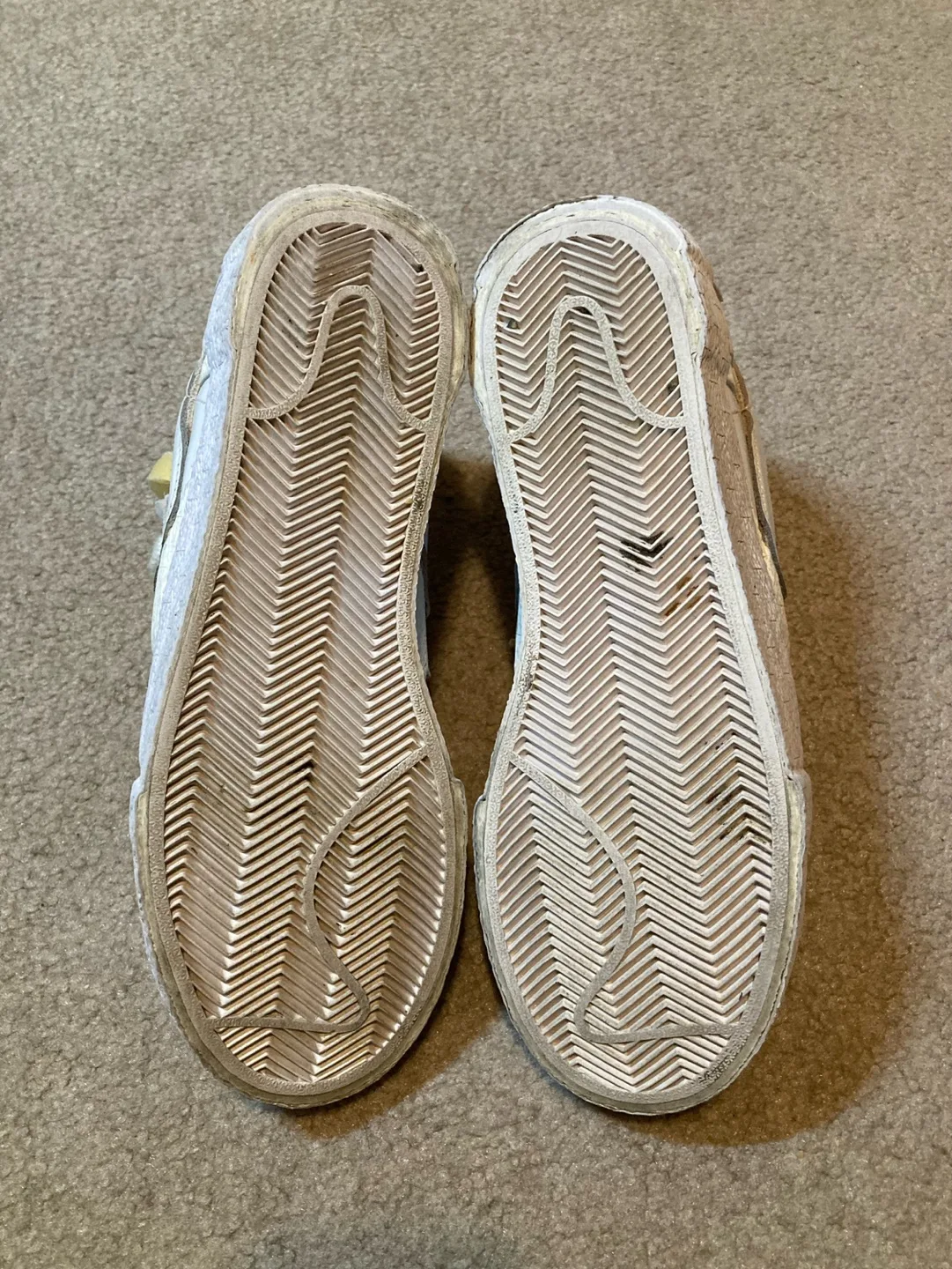 Nike Blazer Low Sacai Patent Leather image indicator(5)